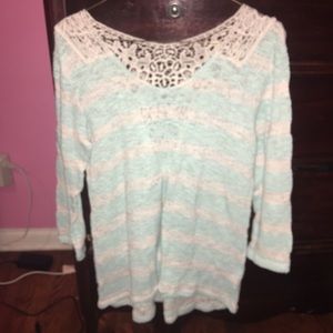 Light green and white lace longsleeved sweater